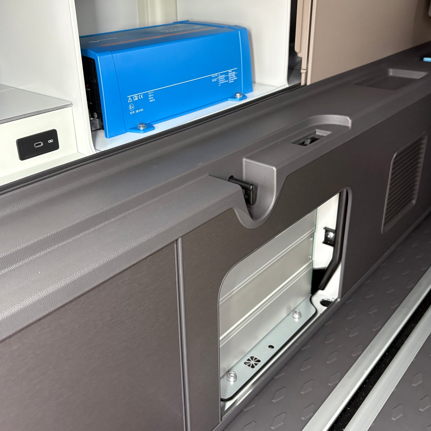 Batterieschmiede AutarkiepaketPRO Volkswagen California T7 Coast / Ocean